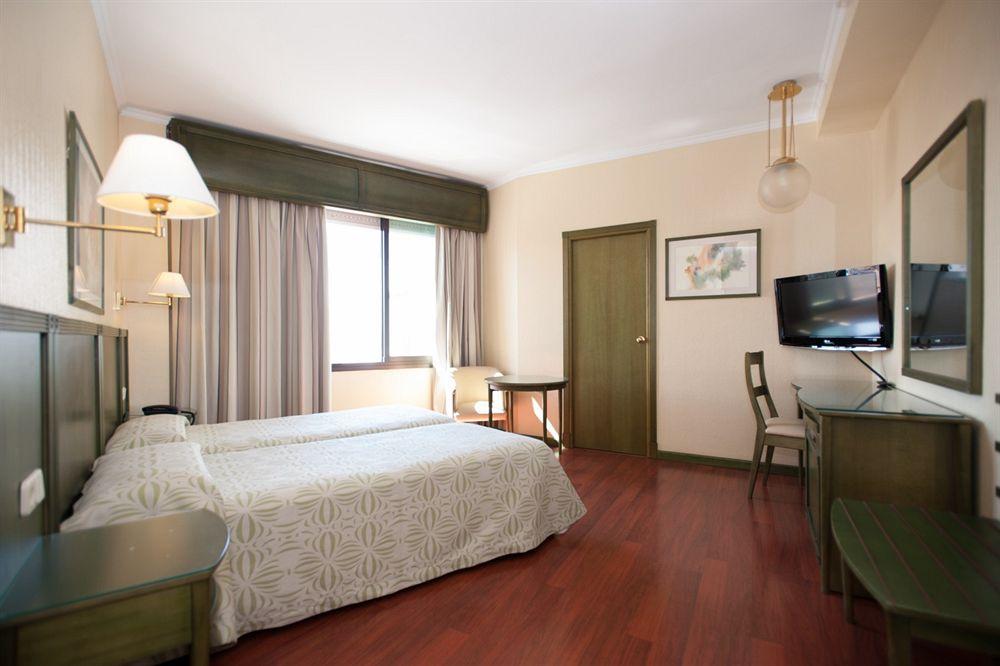 America Hotel 4*