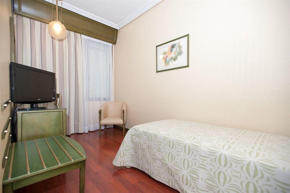 America Hotel 4*